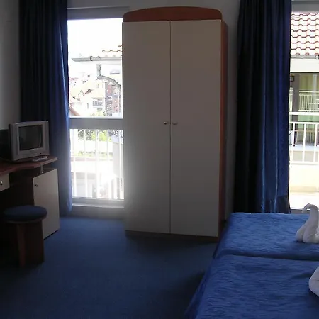 ゲストハウス Ruskovi 2*