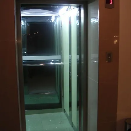 Ruskovi Gasthuis Ravda